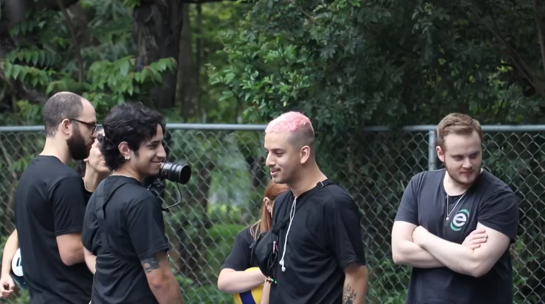 Esportudo — Behind the Scenes